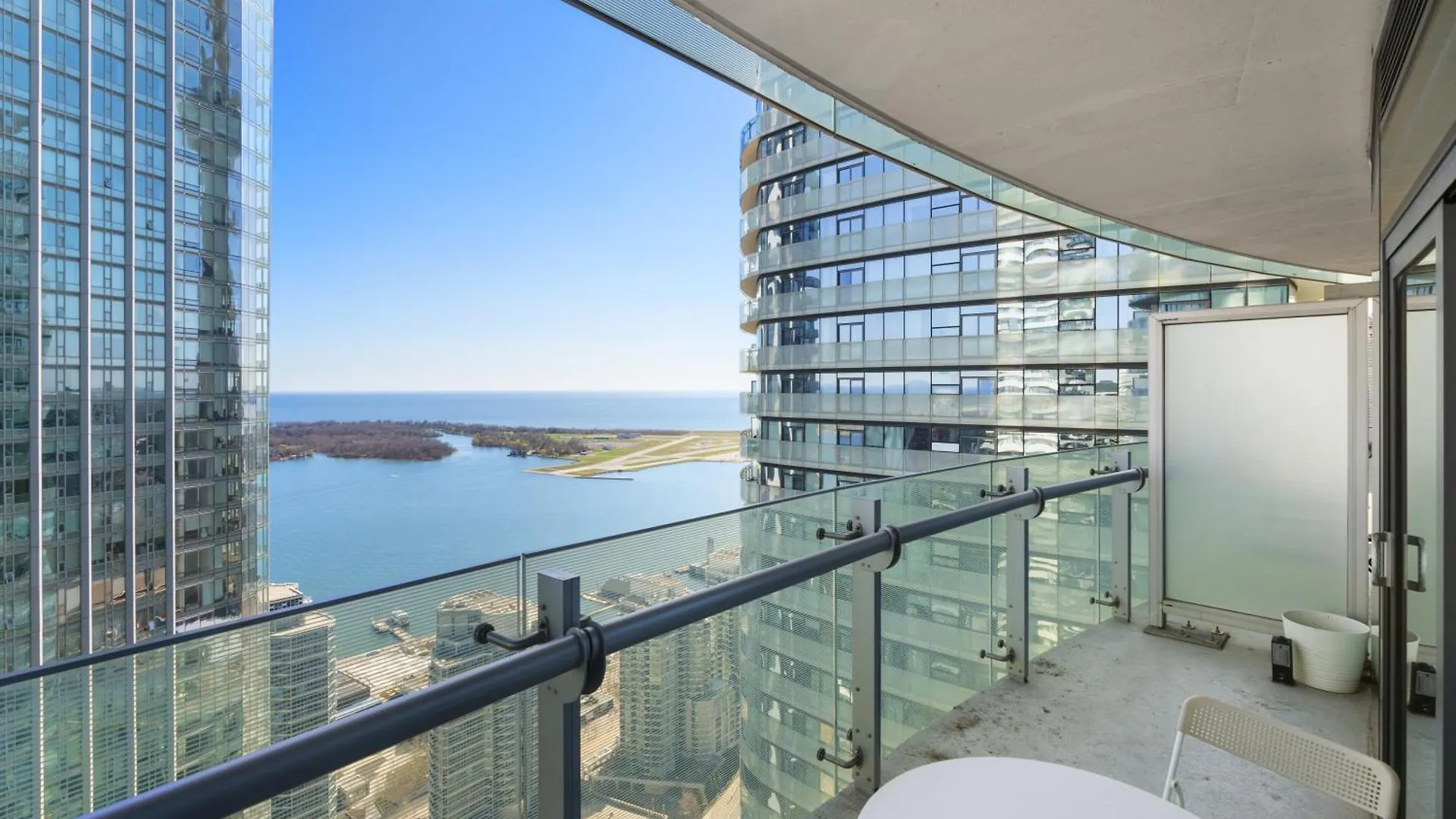 Globalstay Gorgeous Downtown Apartment Toronto 0*,